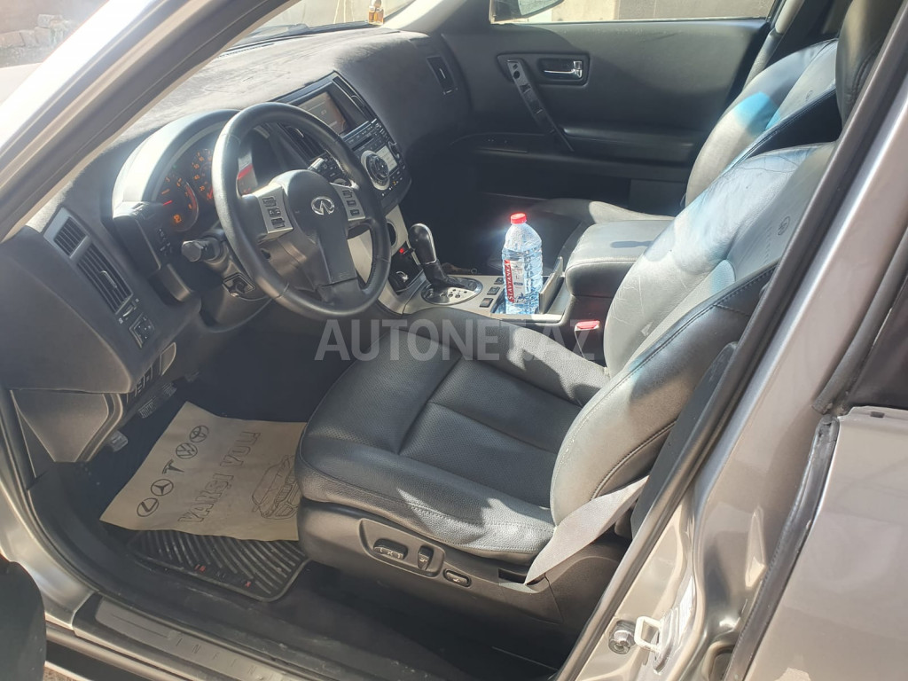 Infiniti FX35 2006