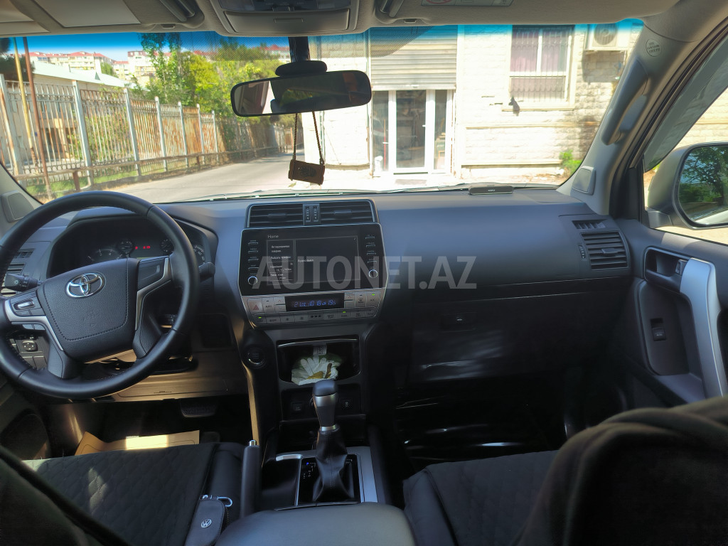 Toyota Land Cruiser Prado 2022