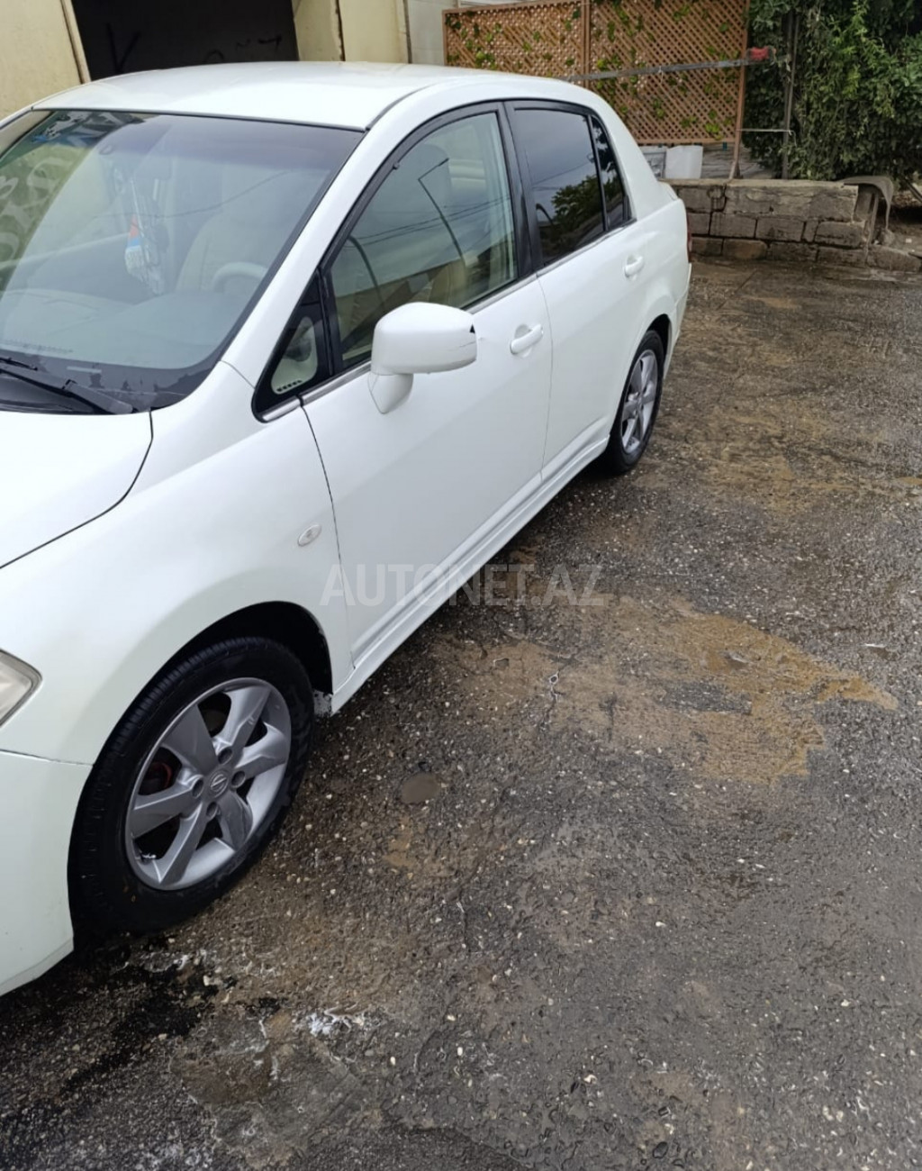 Nissan Tiida 2008
