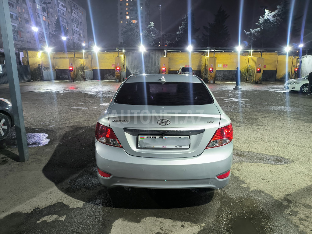 Hyundai Accent 2014