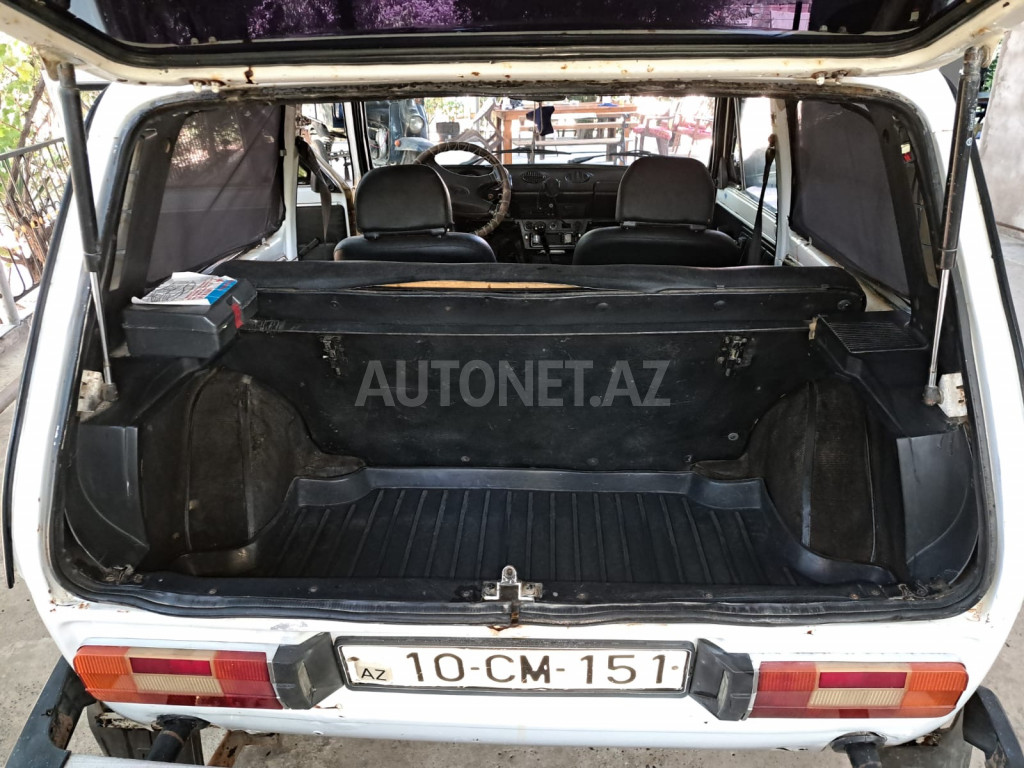 LADA (VAZ) Niva 1993