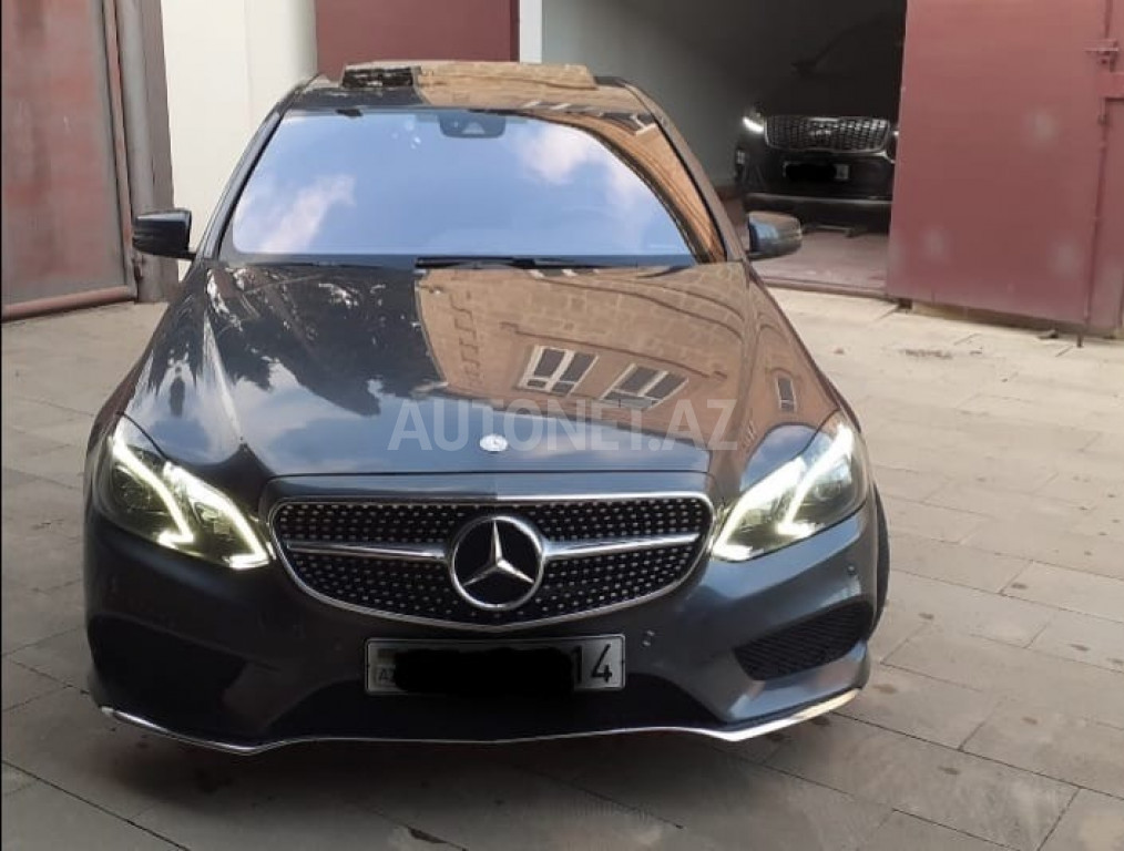 Mercedes E 220 2015
