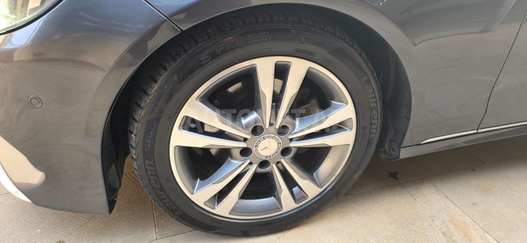 Mercedes E 220 2015