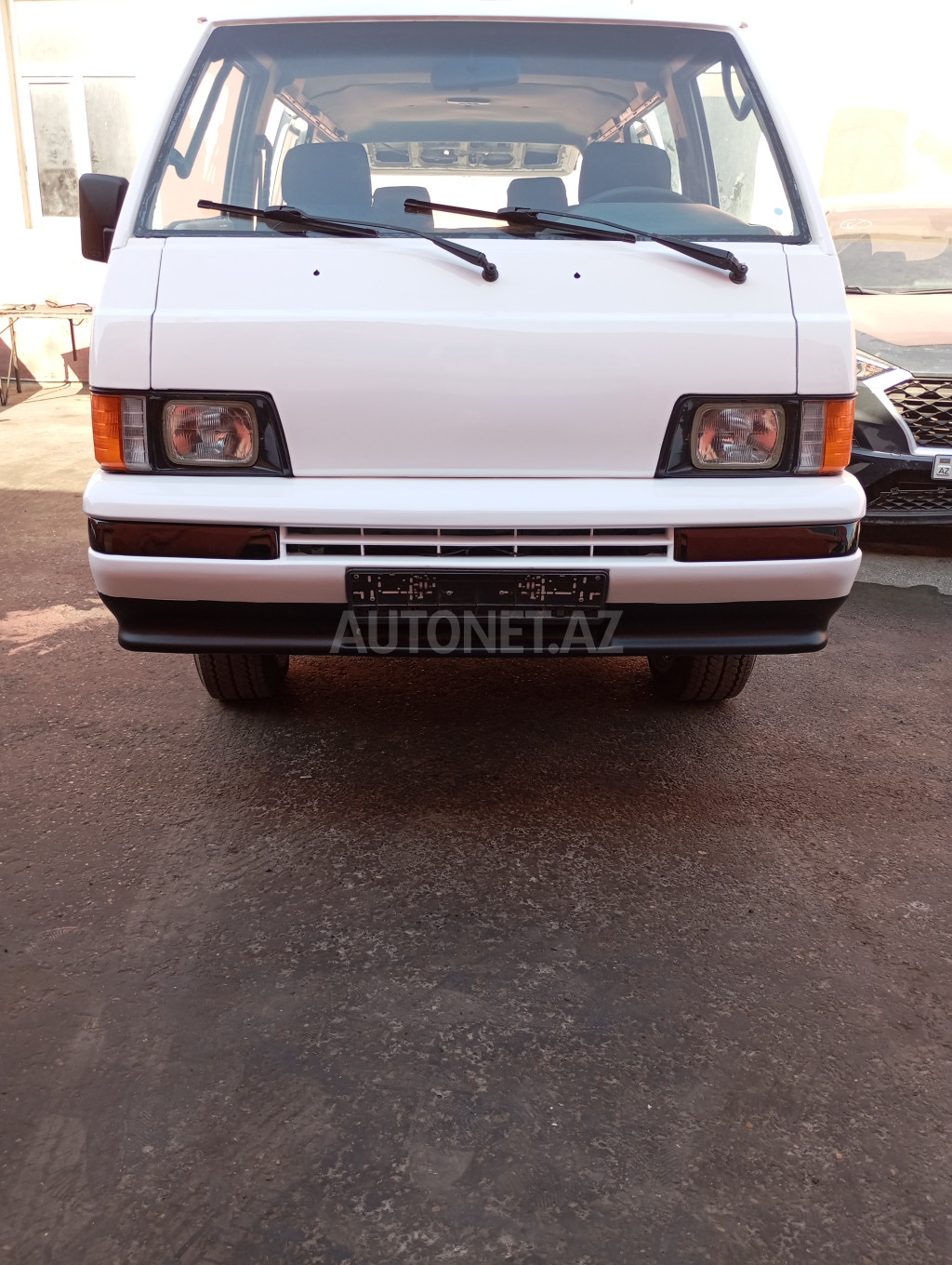Mitsubishi L300 1986