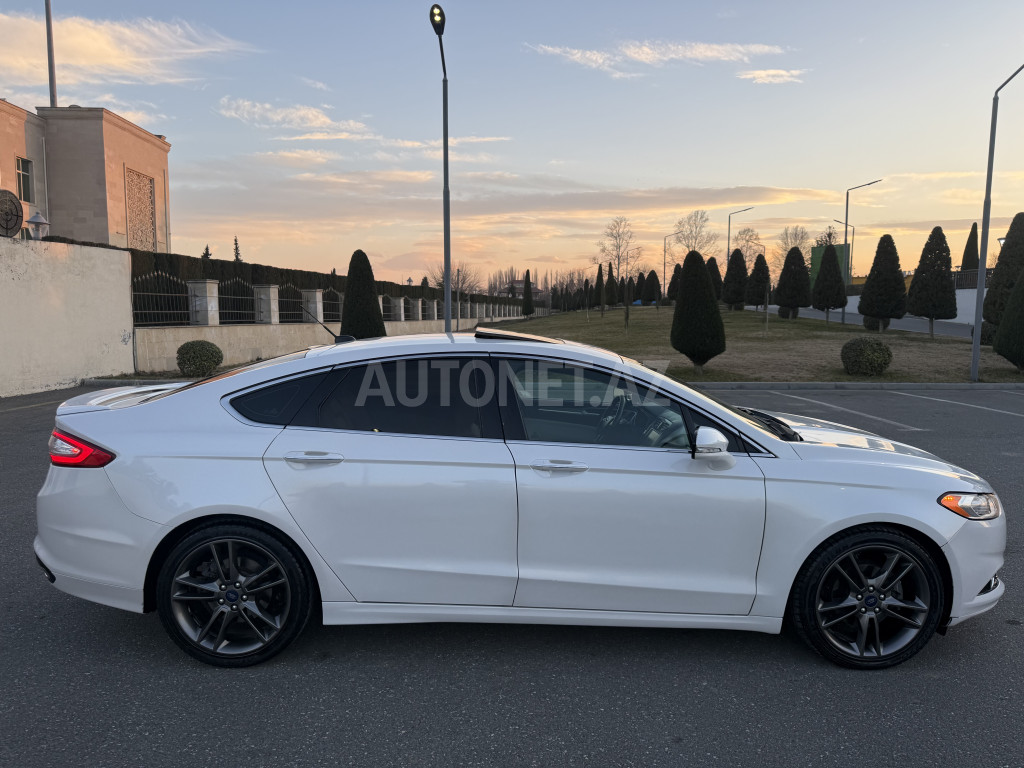 Ford Fusion 2015