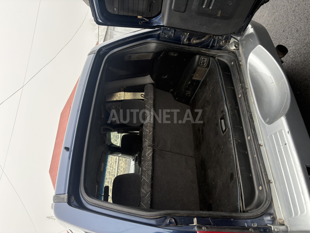 Mitsubishi Pajero io 1998