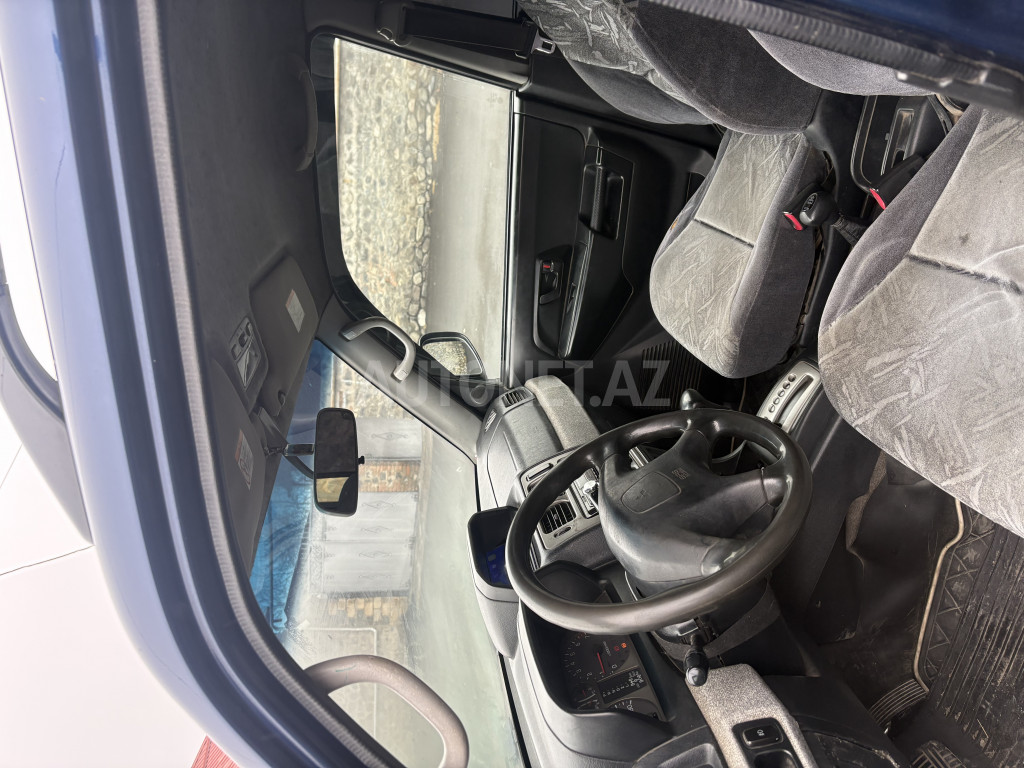 Mitsubishi Pajero io 1998
