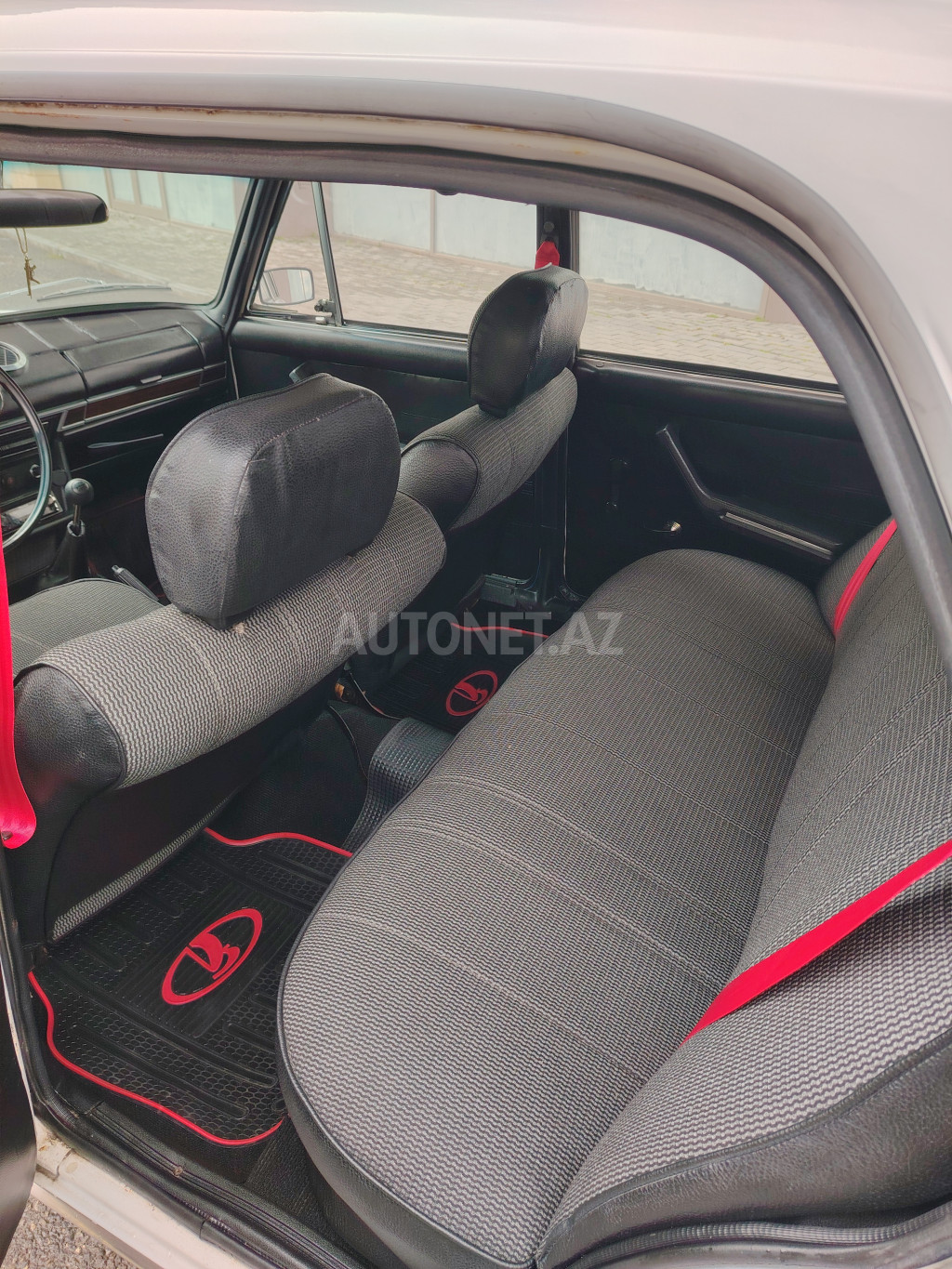 LADA (VAZ) 2106 2000
