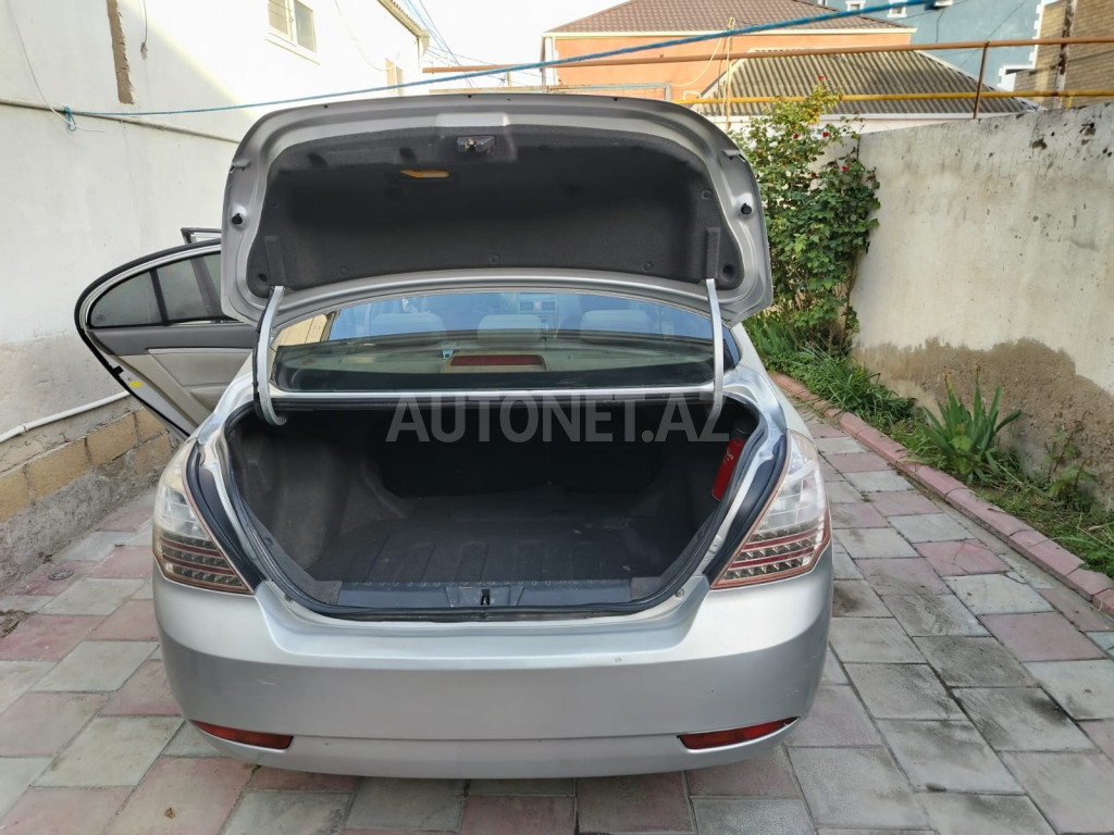 Geely Emgrand EC7 2011