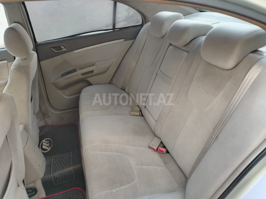 Geely Emgrand EC7 2011