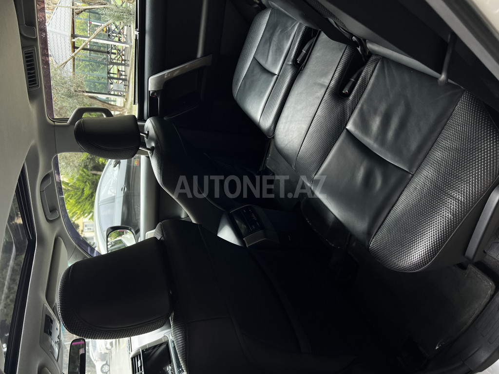 Toyota Land Cruiser Prado 2010