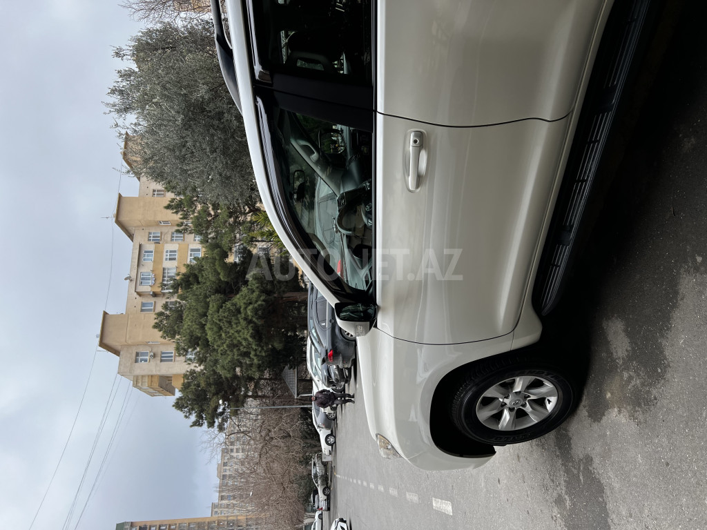 Toyota Land Cruiser Prado 2010