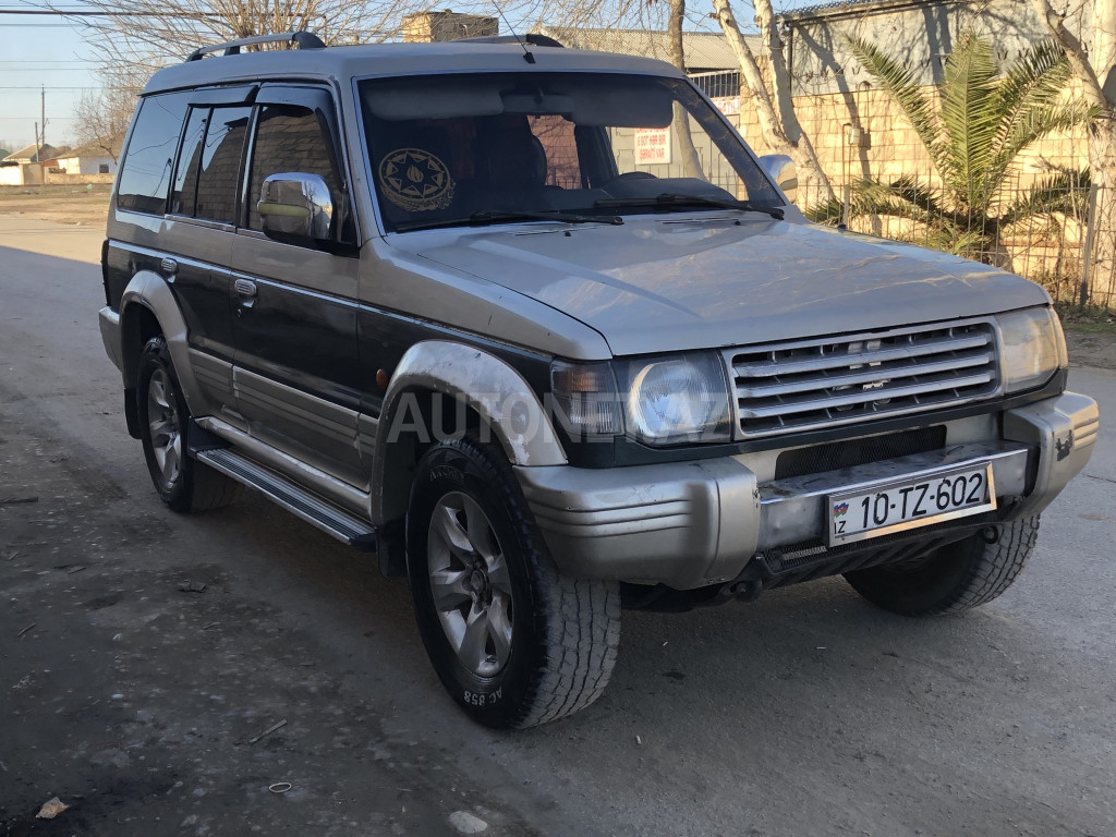 Mitsubishi Pajero 1991