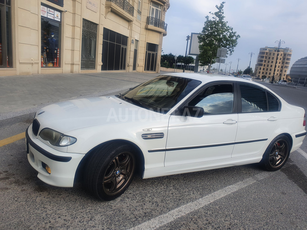 BMW 320 2003