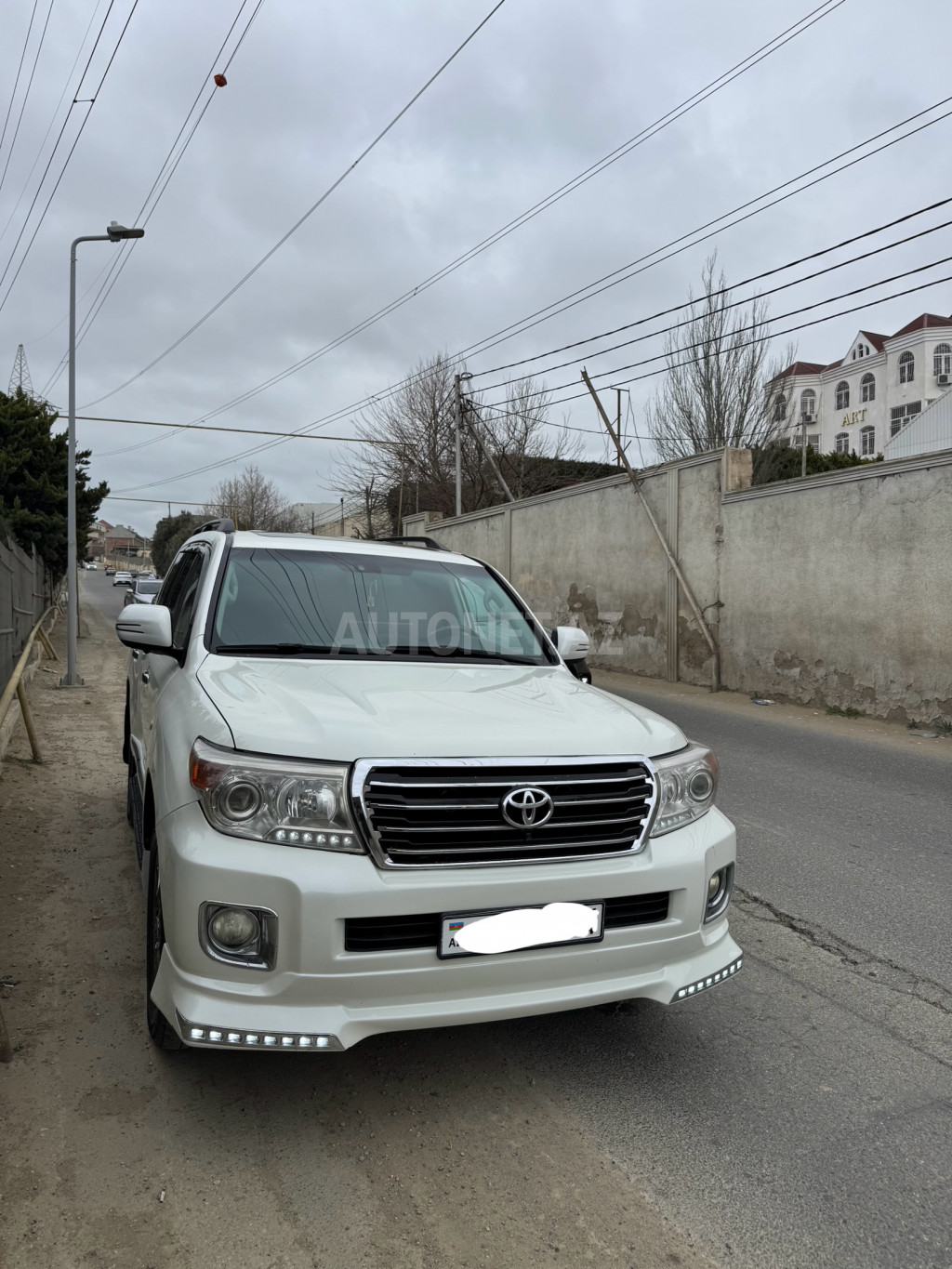 Toyota Land Cruiser 2011