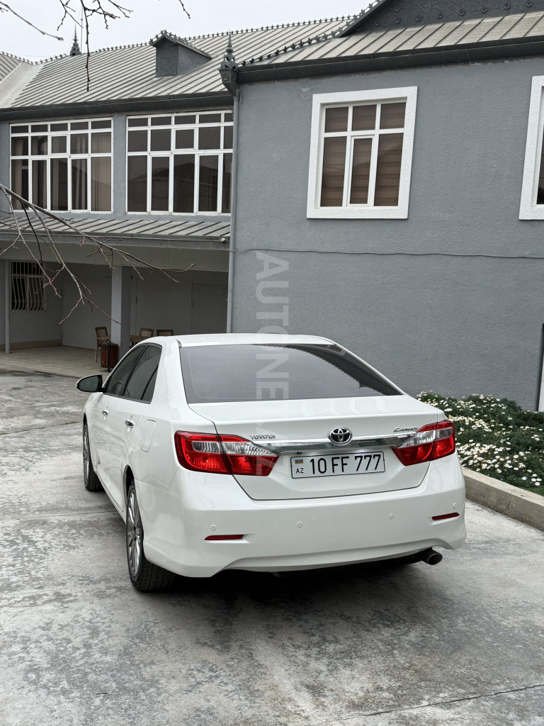 Toyota Camry 2014