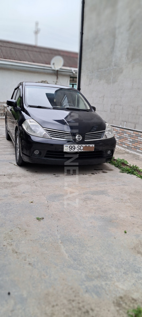 Nissan Tiida 2006