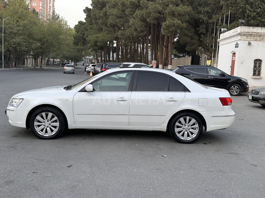 Hyundai Sonata 2009