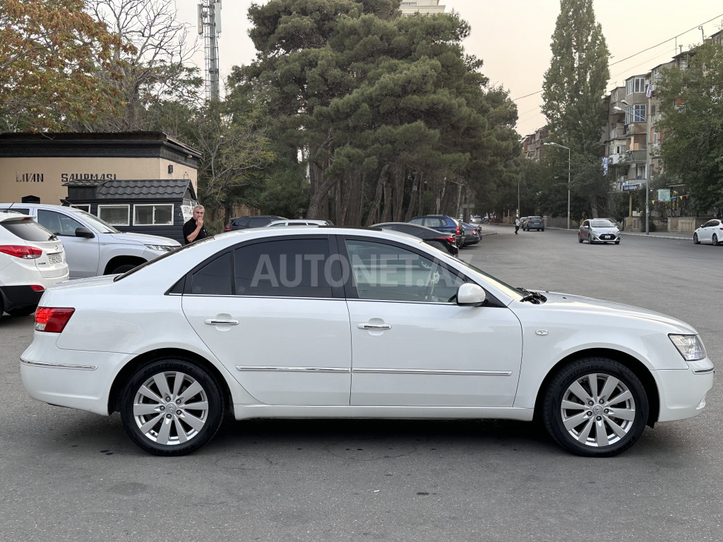 Hyundai Sonata 2009
