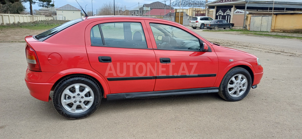 Opel Astra 2000