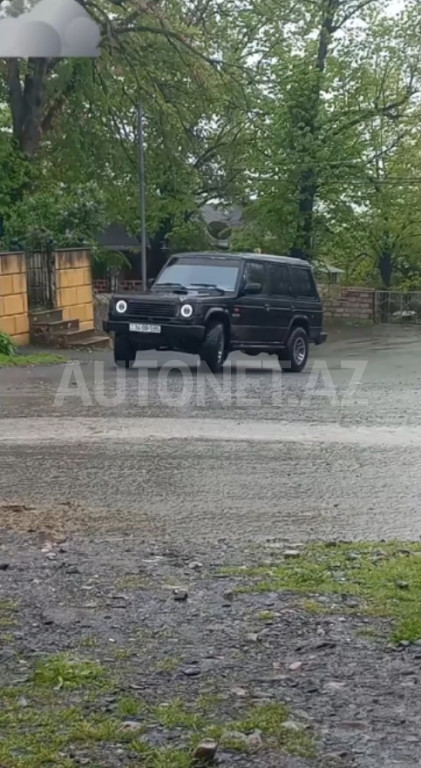 Mitsubishi Pajero 1990
