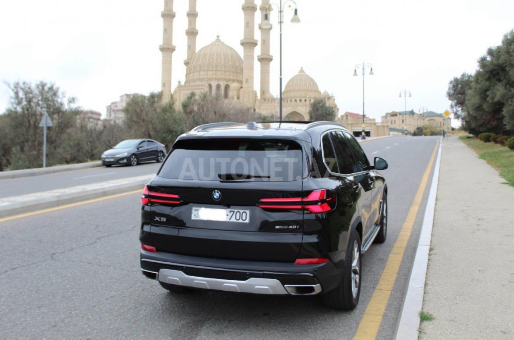 BMW X5 2023