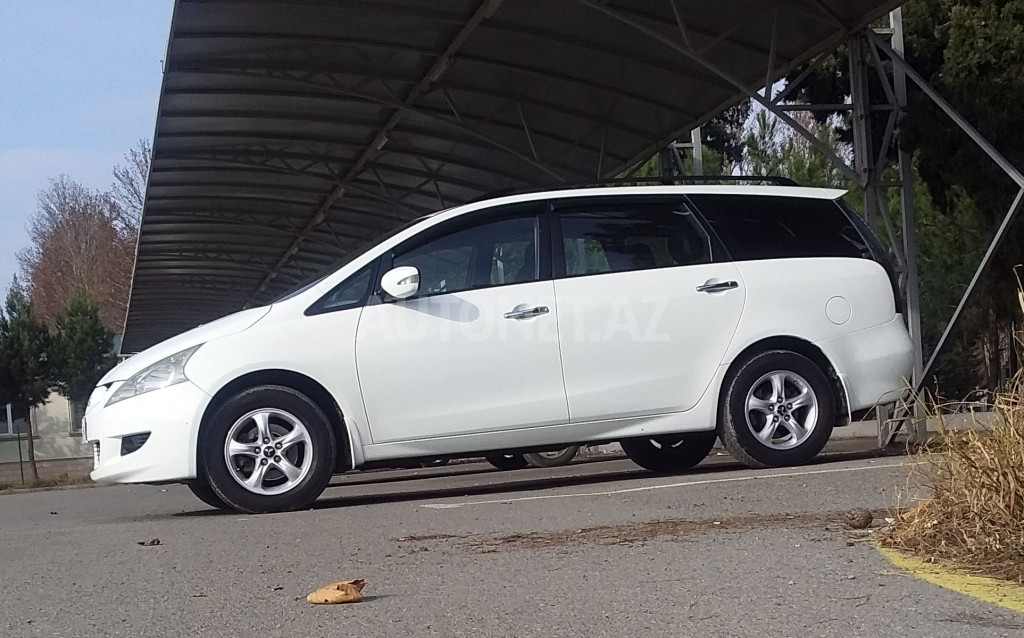 Mitsubishi Grandis 2007