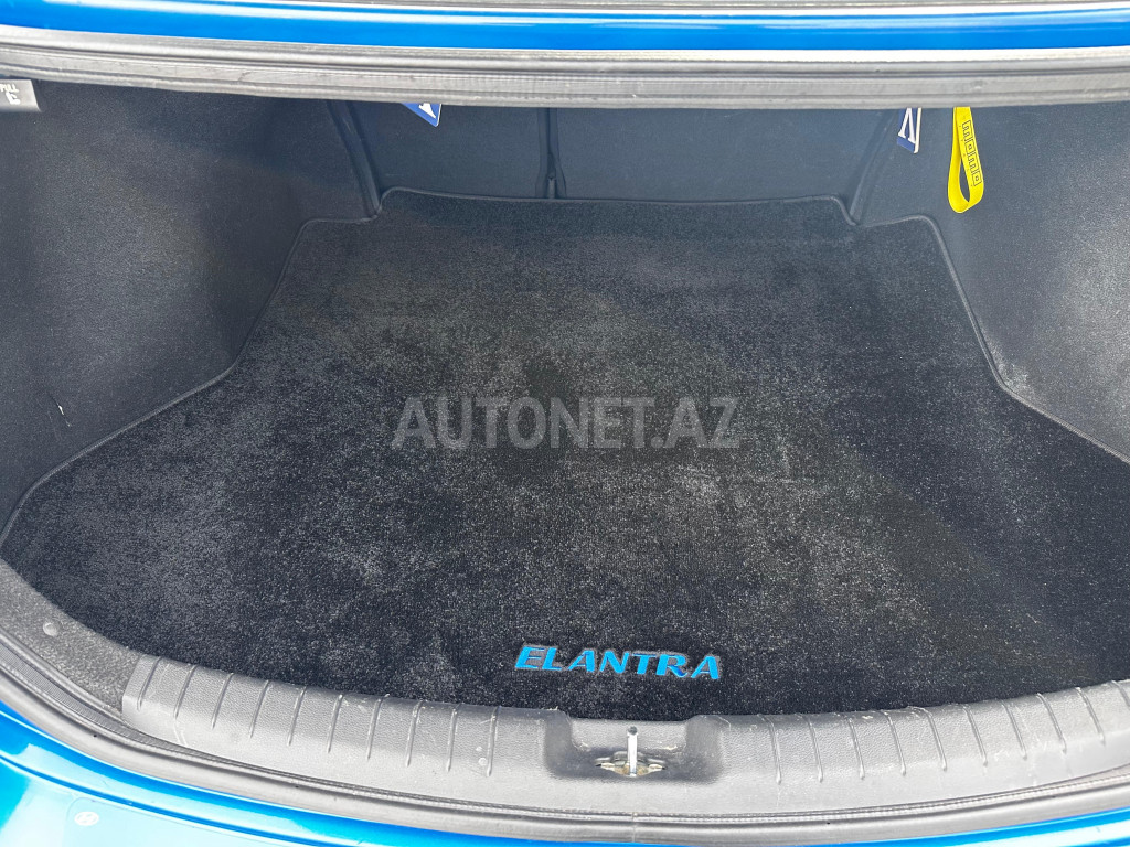 Hyundai Elantra 2017