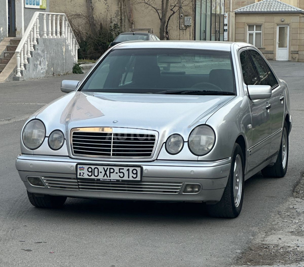 Mercedes E 240 1998