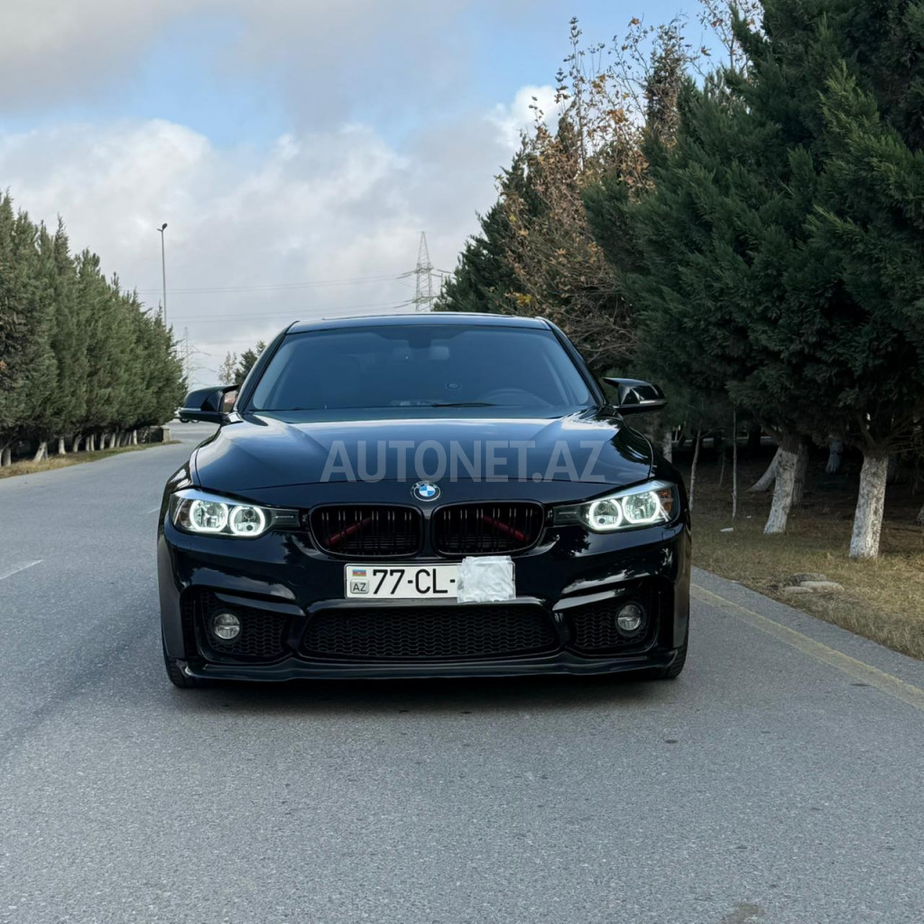 BMW 328 2012