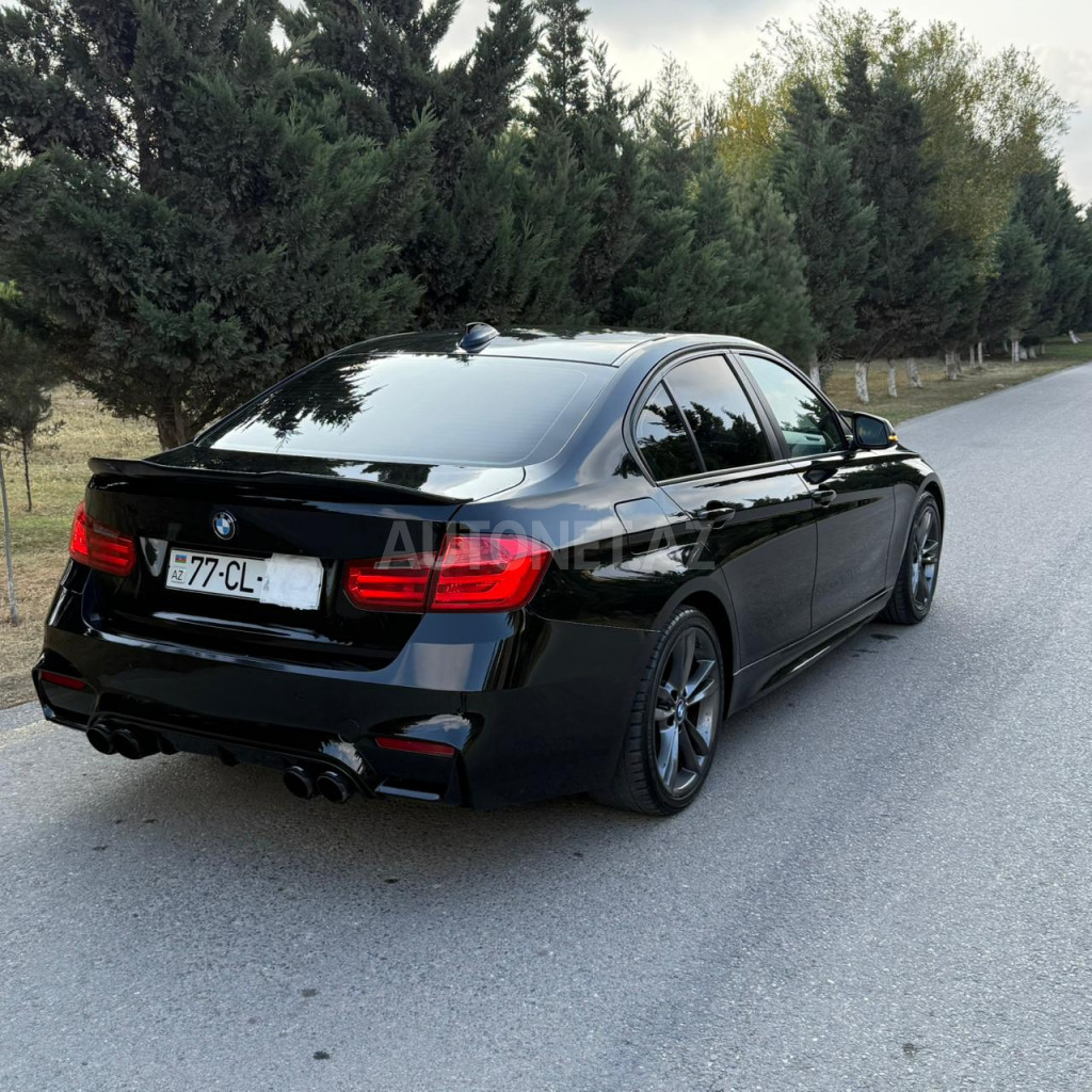 BMW 328 2012