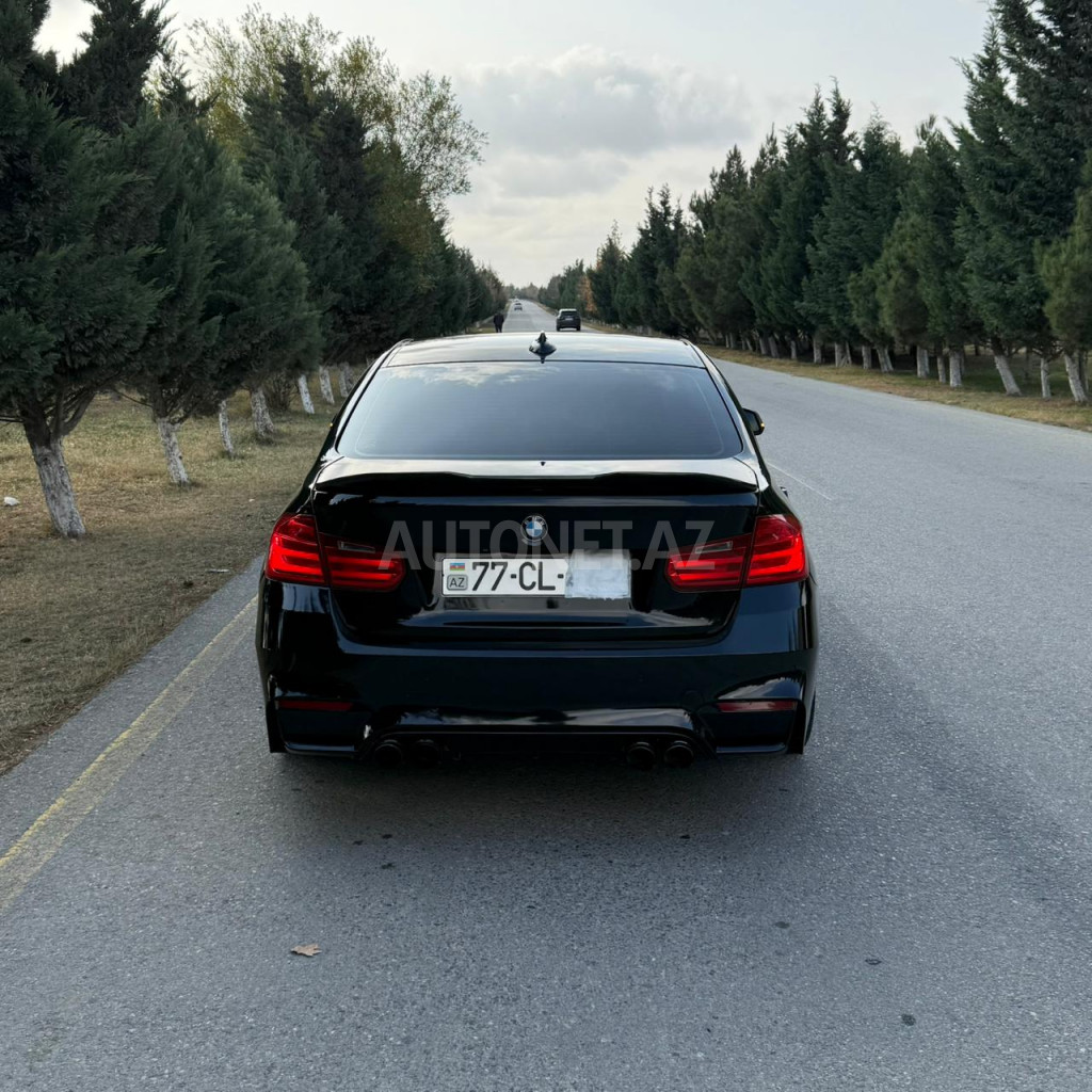 BMW 328 2012