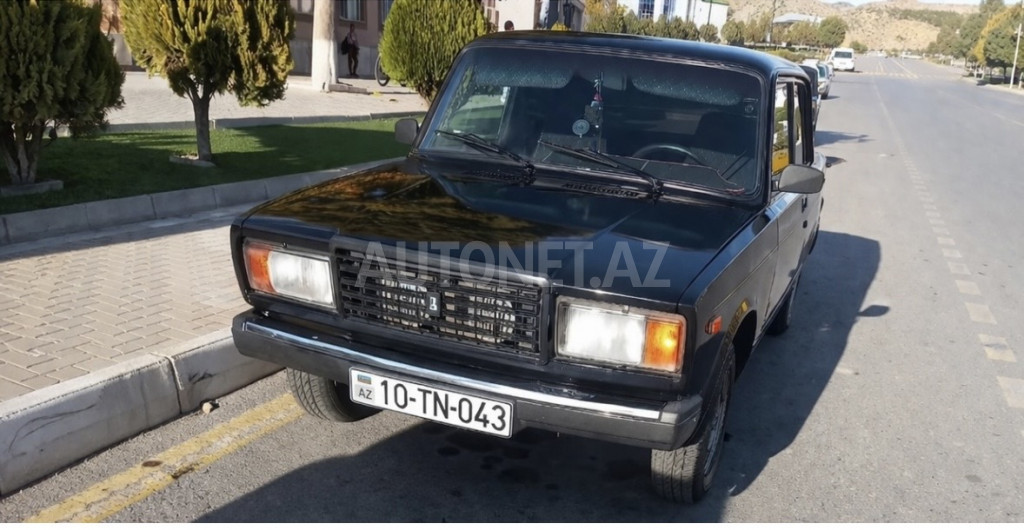 LADA (VAZ) 2107 1995