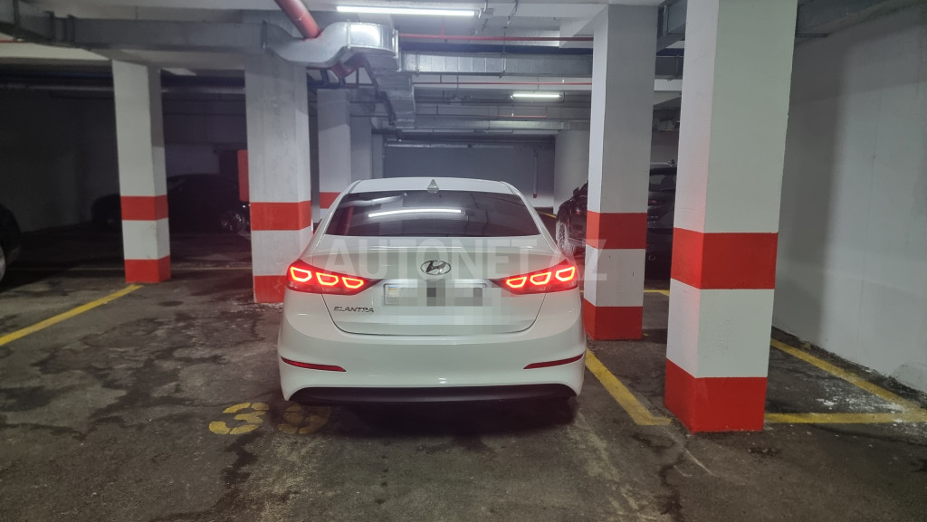 Hyundai Elantra 2017