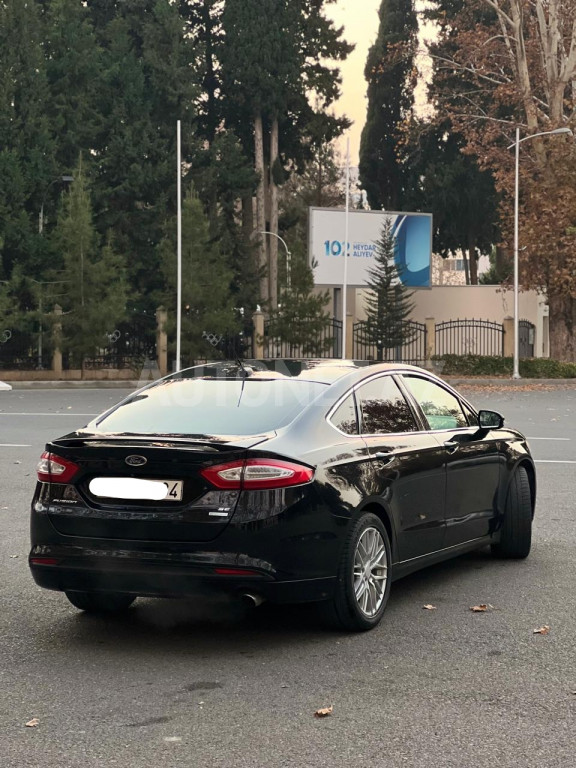 Ford Fusion 2015