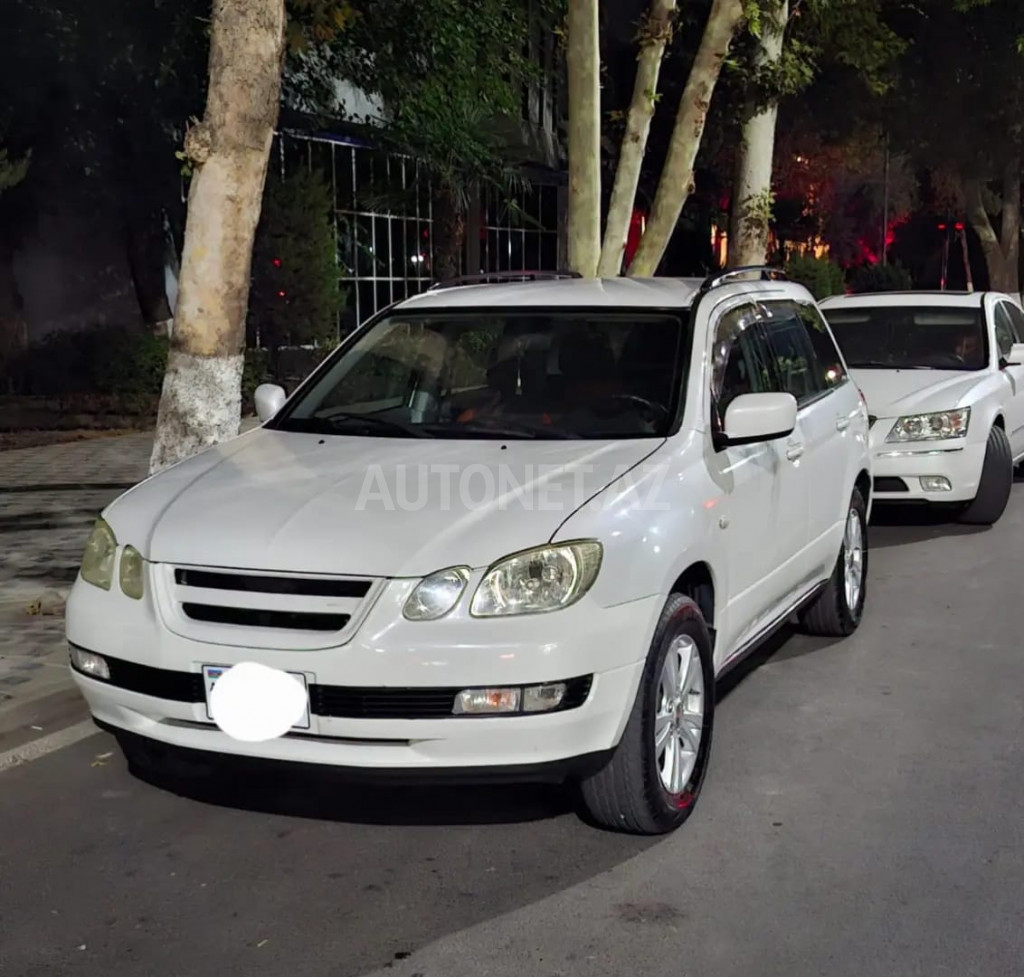 Mitsubishi Airtrek 2002