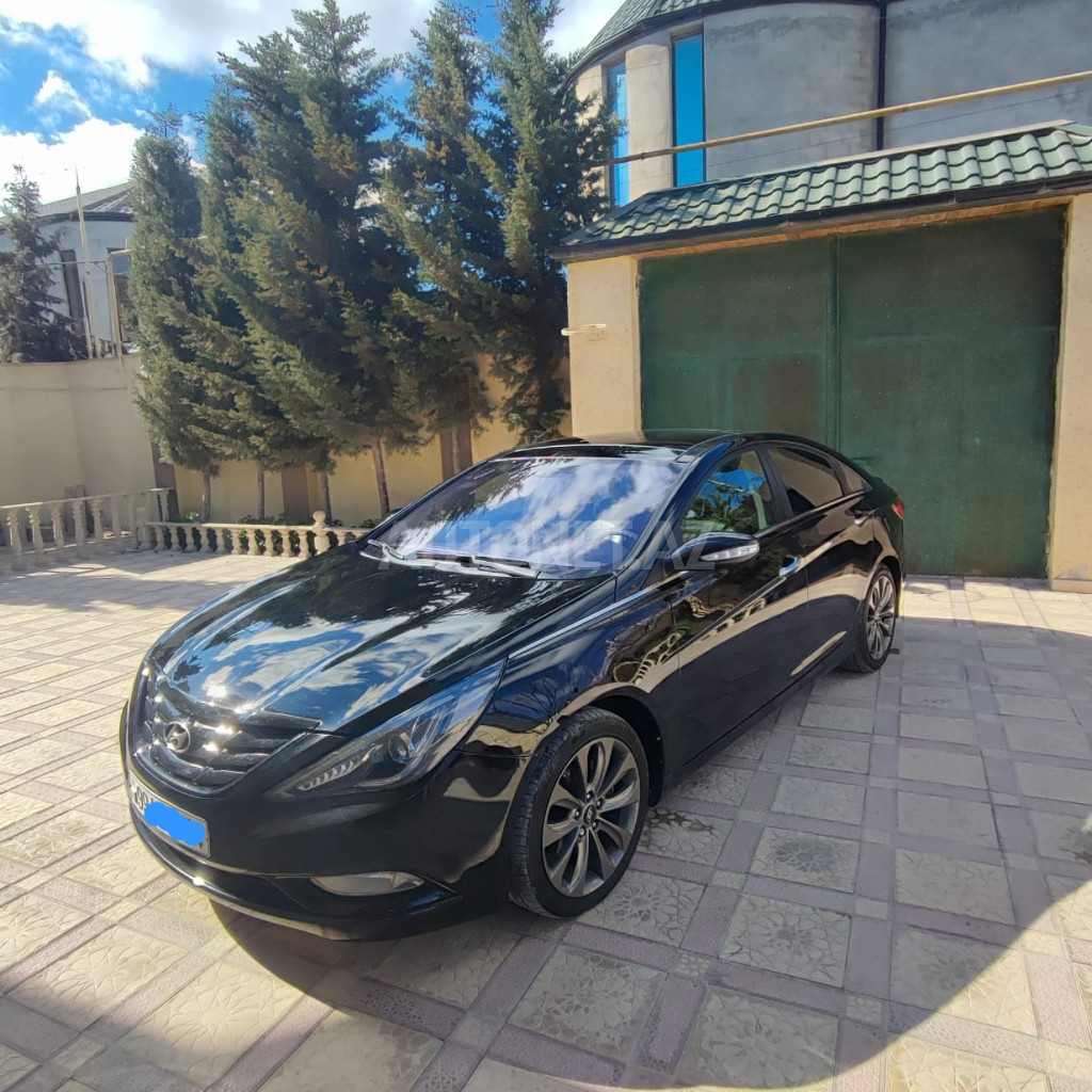 Hyundai Sonata 2012