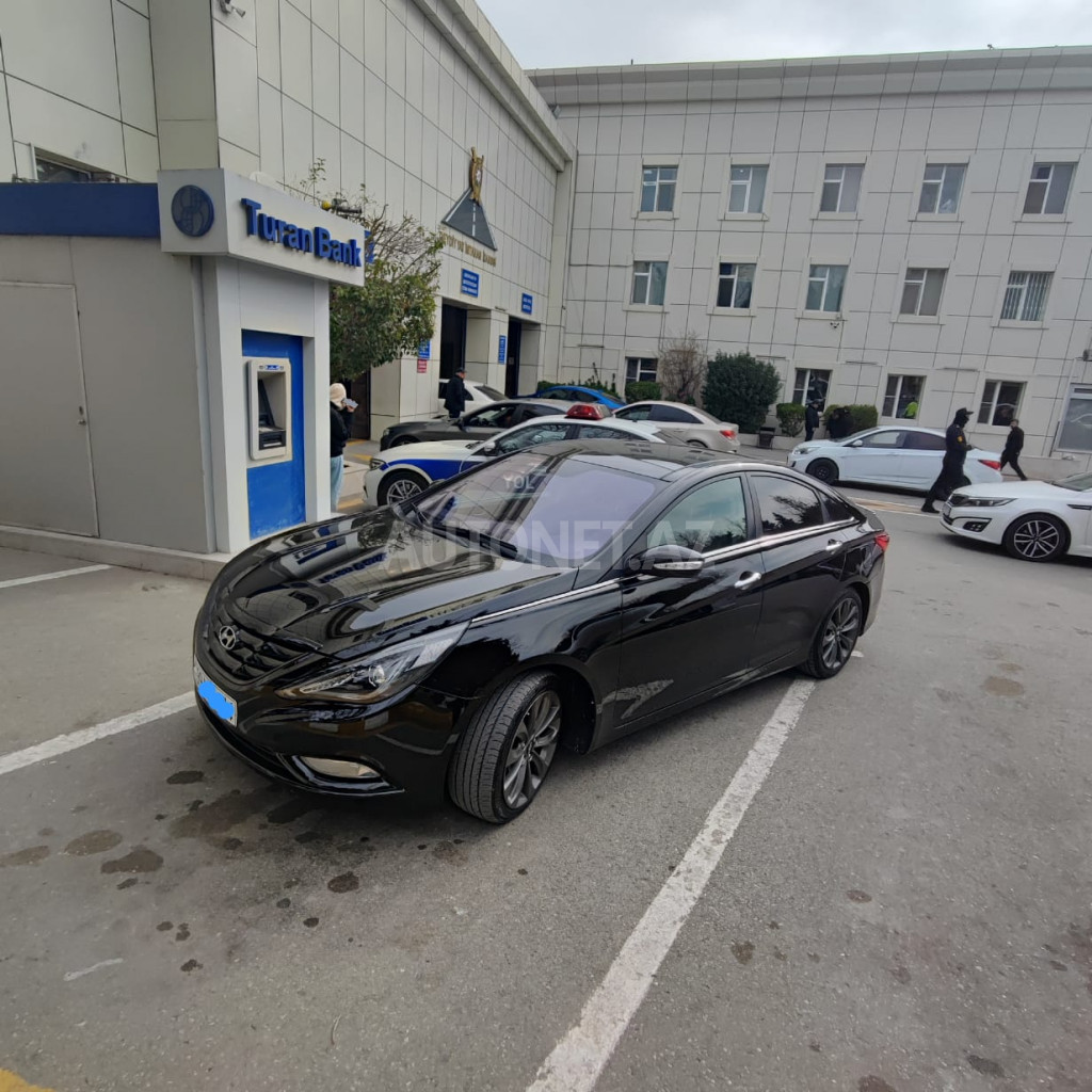 Hyundai Sonata 2012