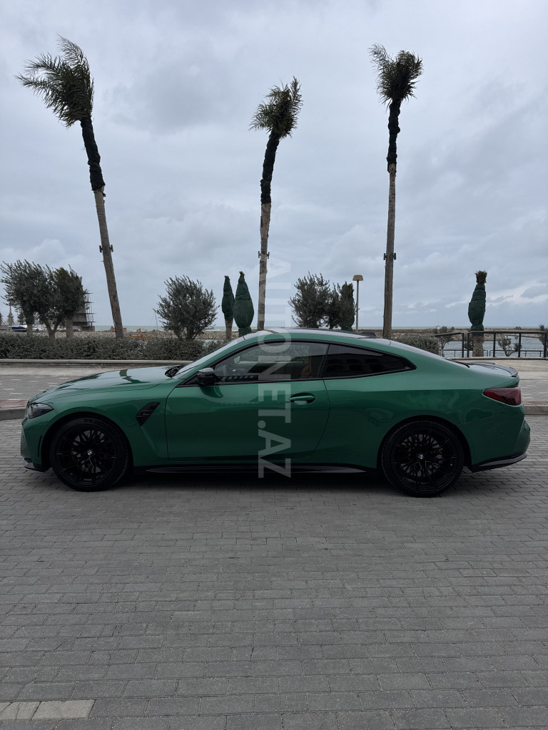 BMW M4 2025