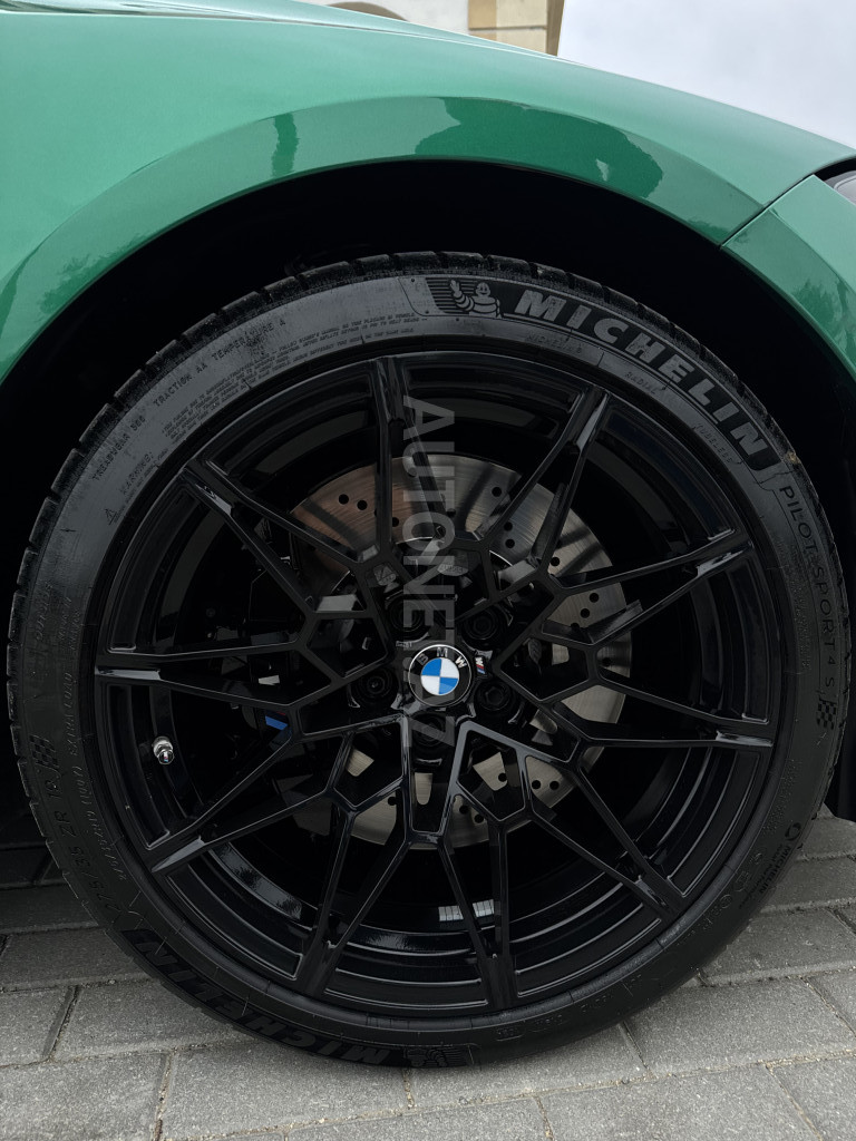 BMW M4 2025