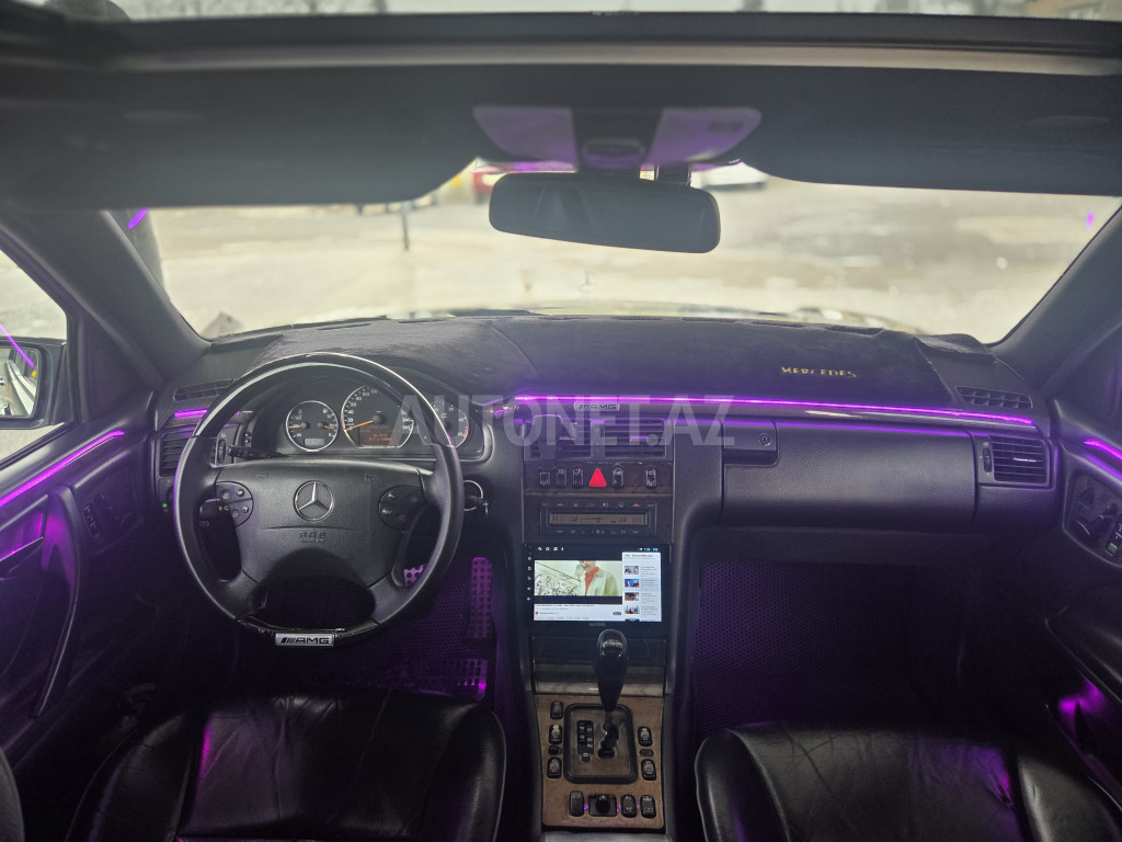 Mercedes E 270 2000