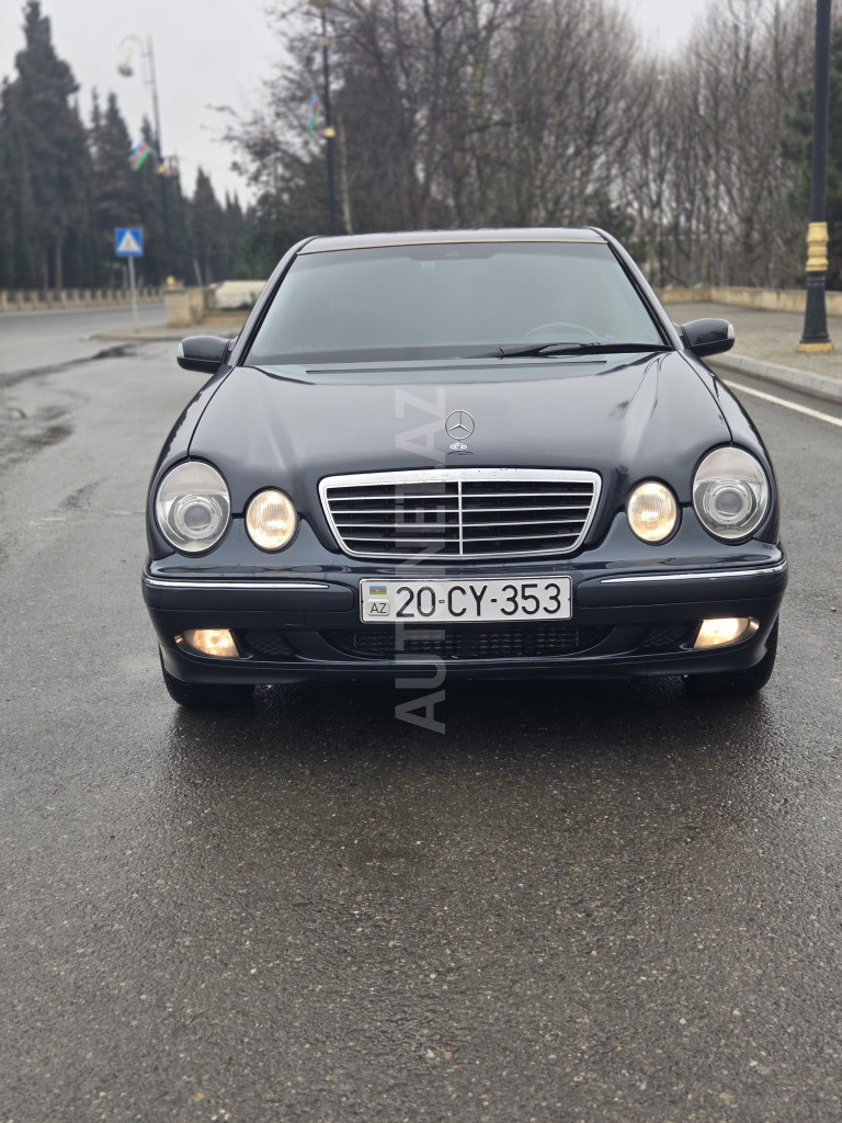 Mercedes E 270 2000