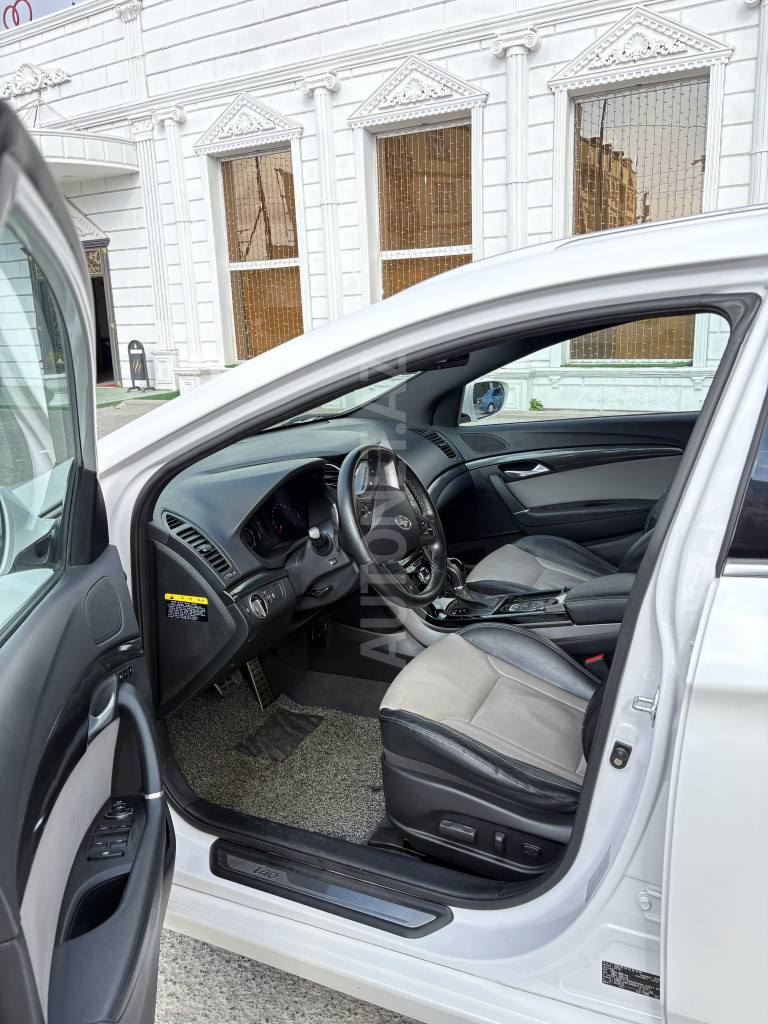 Hyundai i40 2016