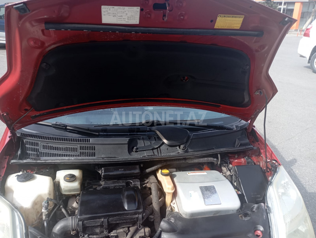 Toyota Prius V 2008