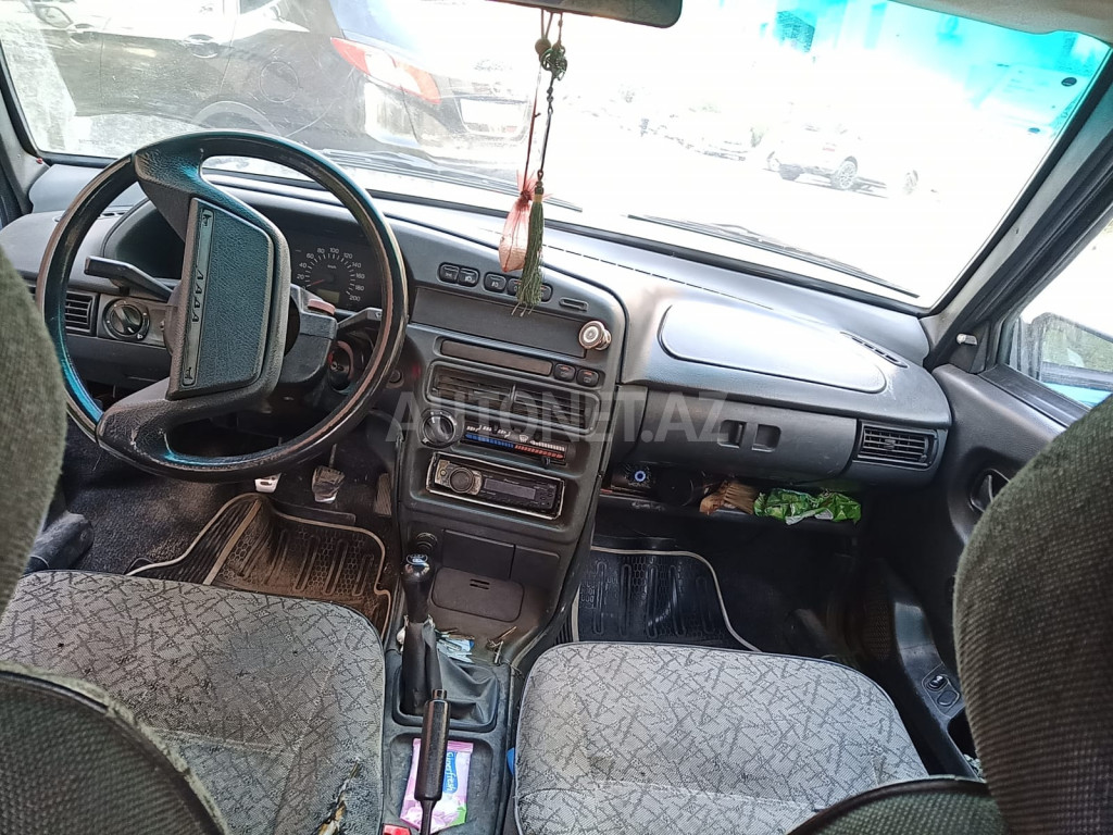 LADA (VAZ) 21015 2001
