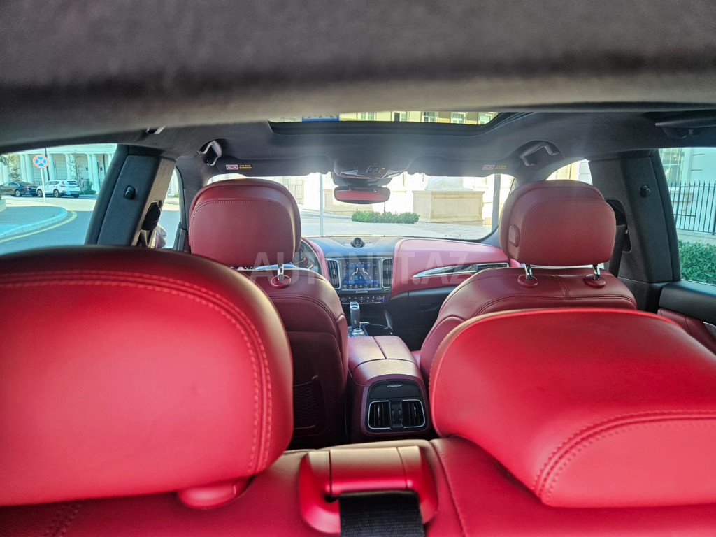 Maserati Levante S 2021