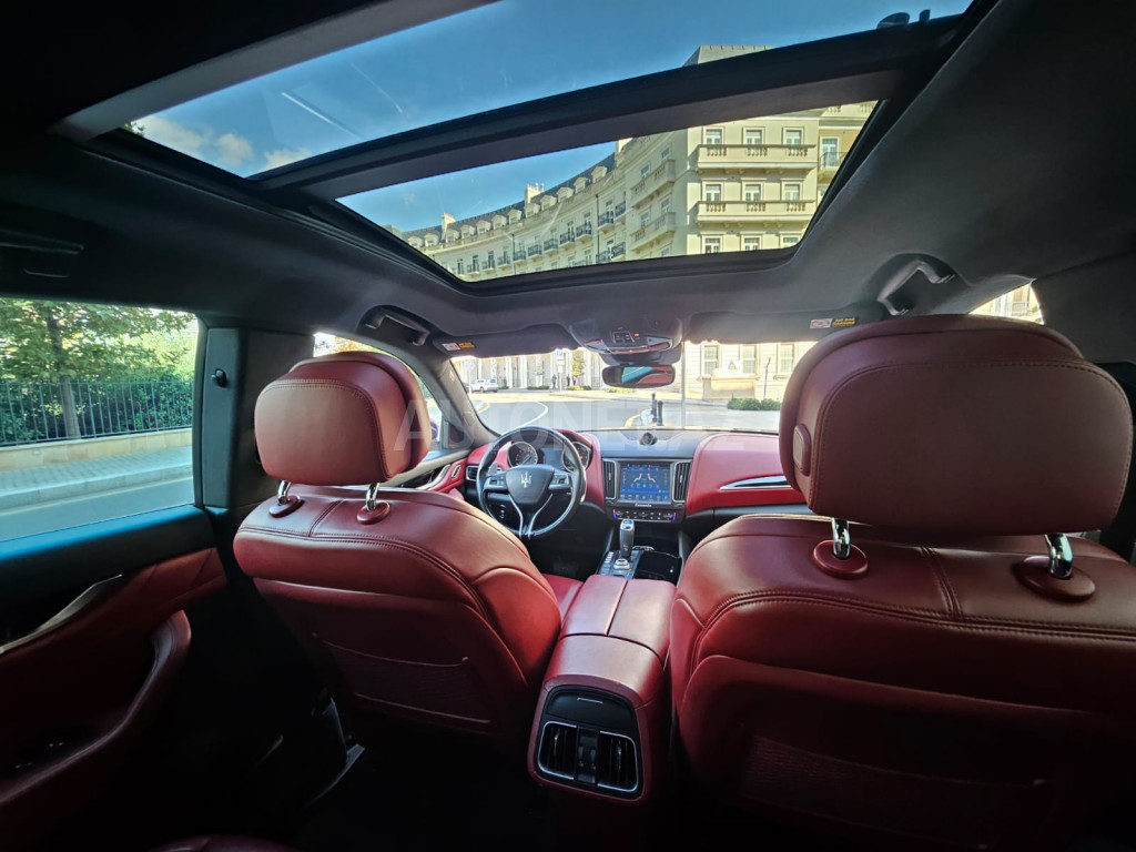 Maserati Levante S 2021