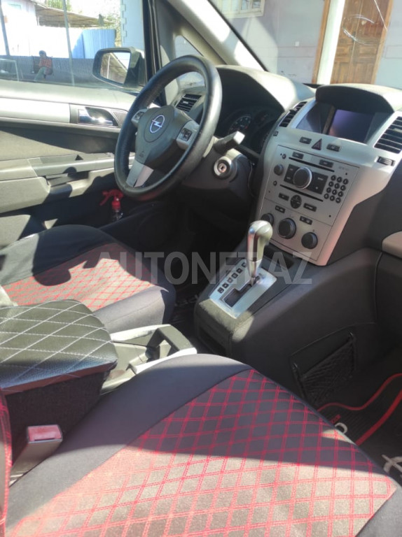 Opel Zafira 2008