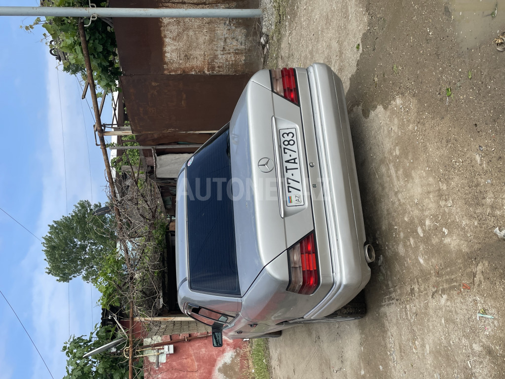 Mercedes E 220 1994