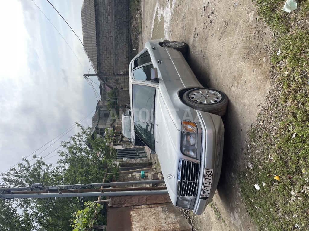 Mercedes E 220 1994